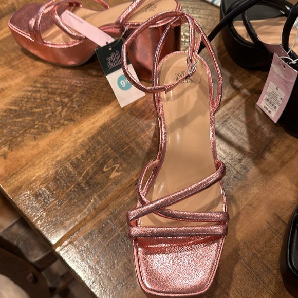 Two pairs of ladies sandals - Picture 4 of 6